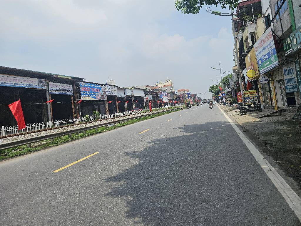 Hơn 4 tỷ, 70 m 6 tầng Văn Tự thường tín